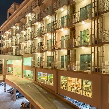 Prachuap Grand Hotel Прачуап Кири Кан Екстериор снимка