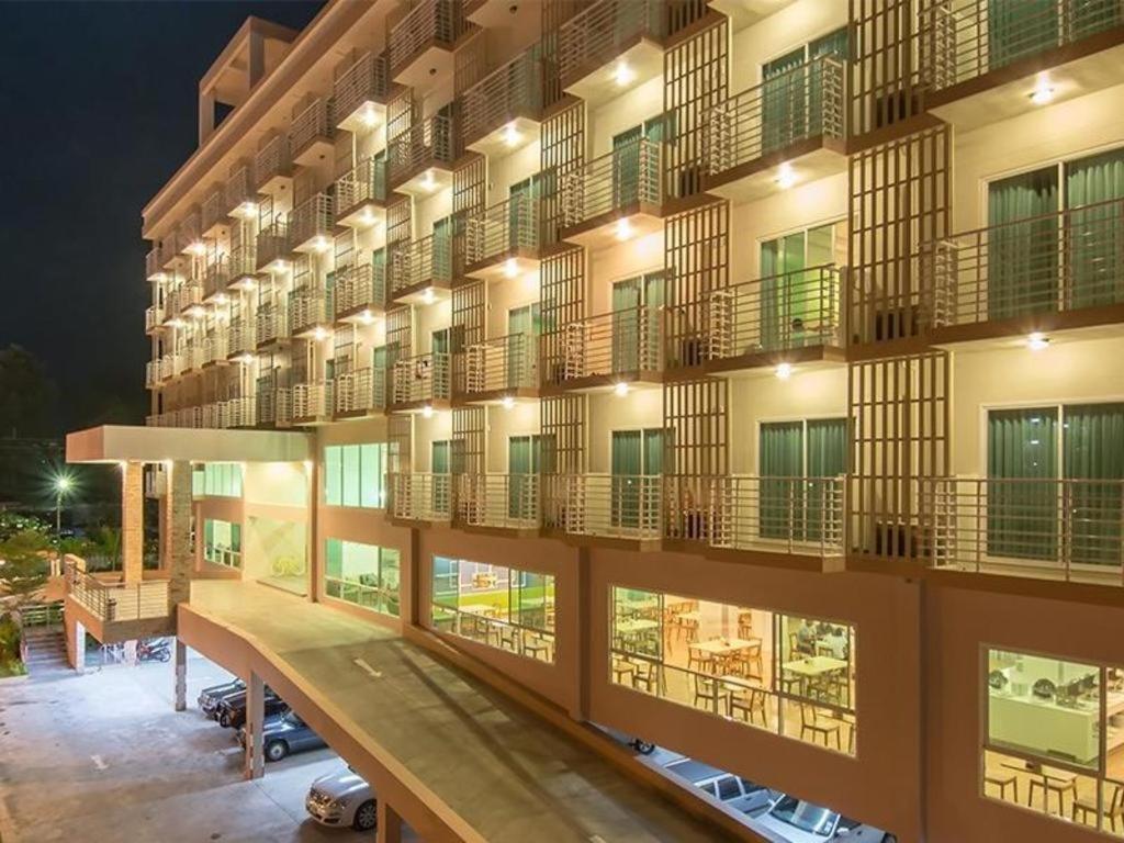 Prachuap Grand Hotel Прачуап Кири Кан Екстериор снимка